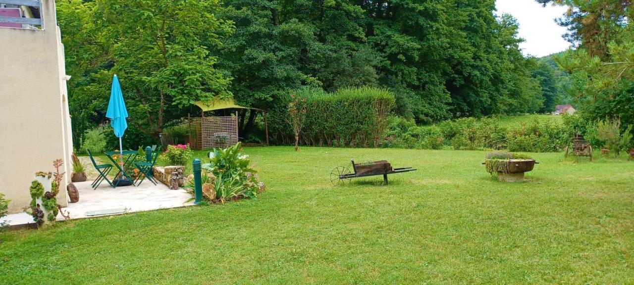 Le Clos Le Roc Rouge Castels Bagian luar foto